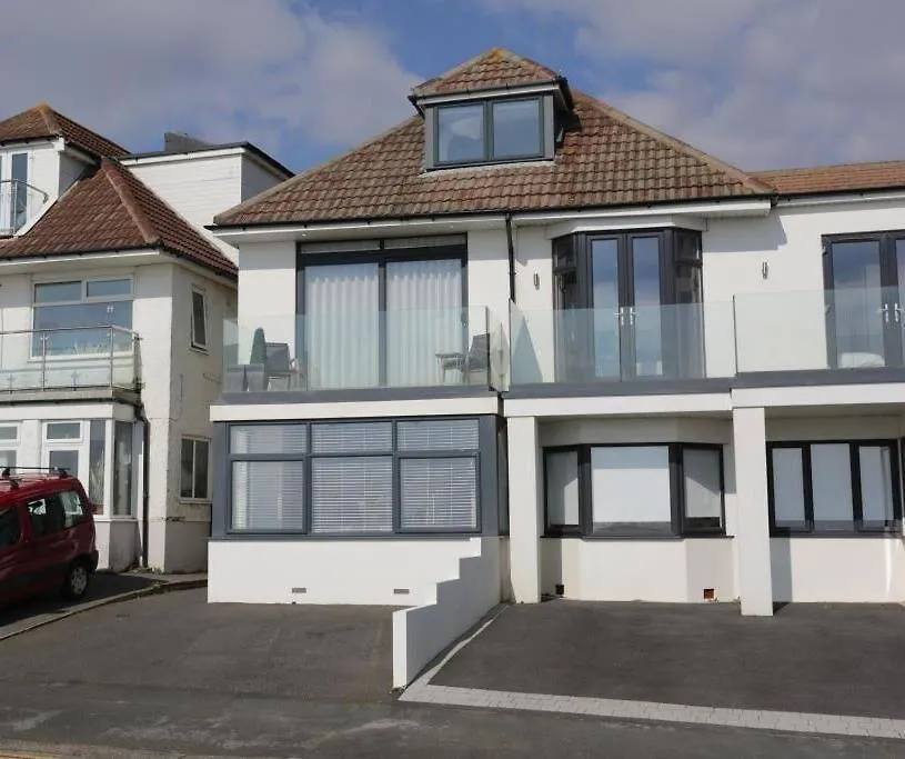 Bournecoast: 3 Bed-Sea Views/Balcony/Garden-Hb6314 Villa Bournemouth 0*,  United Kingdom