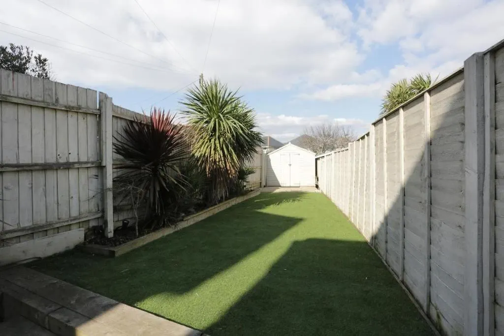 Bournecoast: 3 Bed-Sea Views/Balcony/Garden-Hb6314 Villa Bournemouth Holiday home